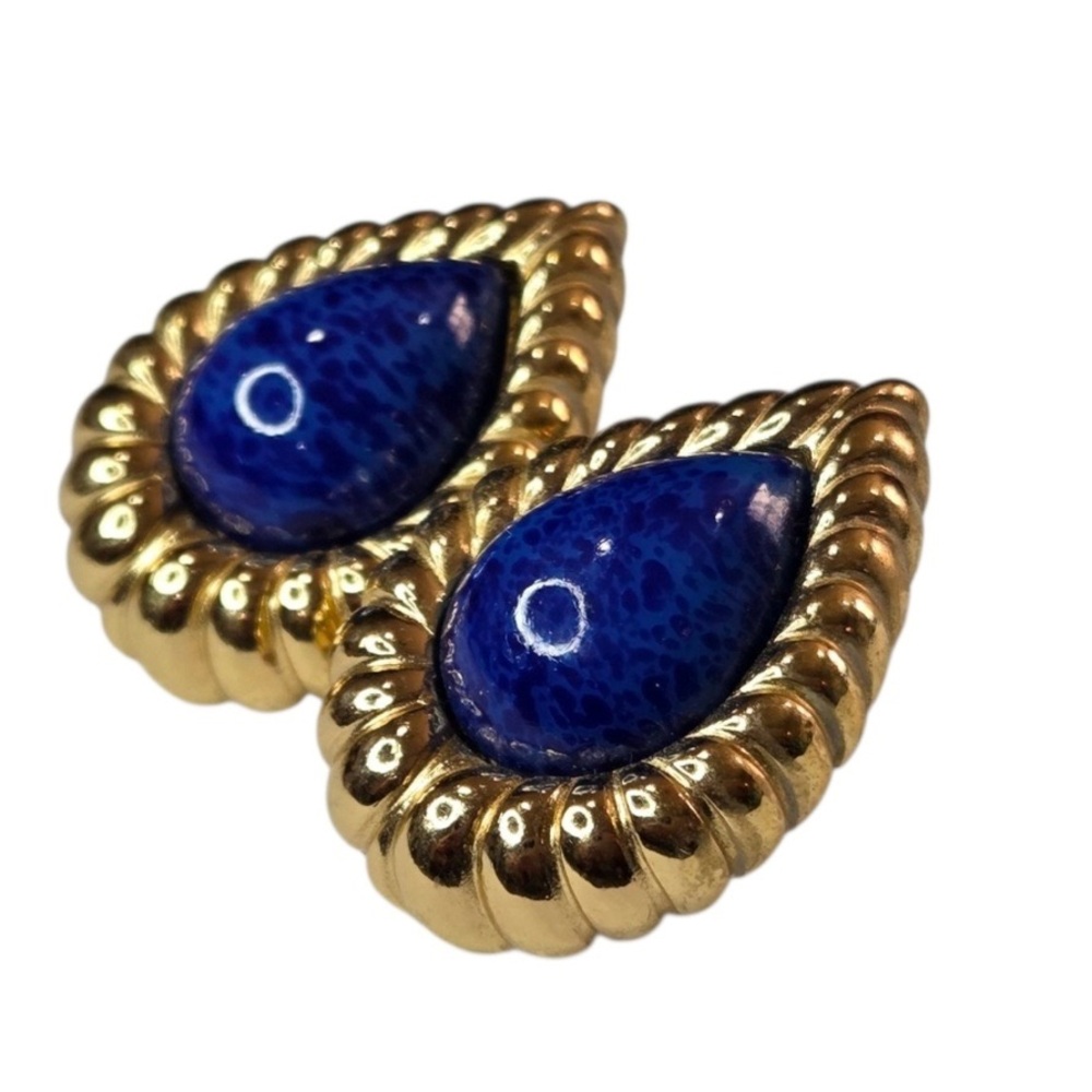 Elegant Gold Teardrop Earrings